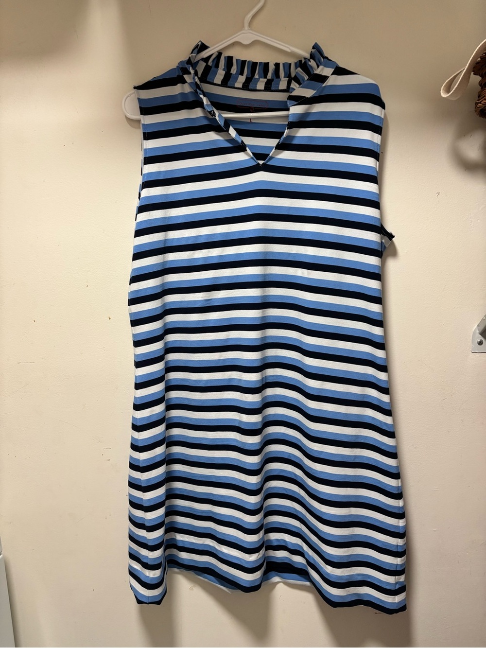 Duffield Lane Striped Sleeveless V-Neck Dress in Blue and White size Large